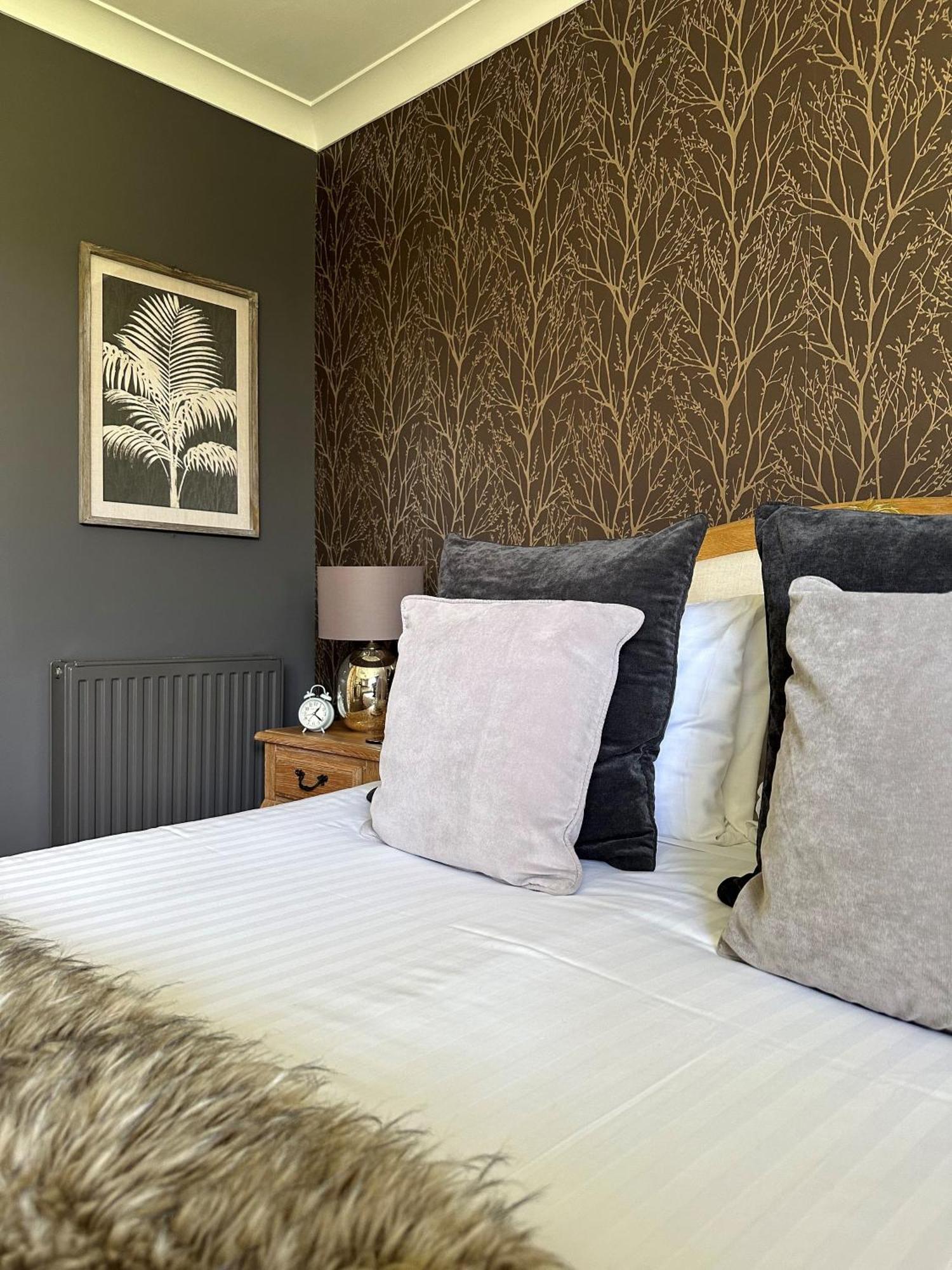 The Charlton Arms Bed & Breakfast Ludlow Exterior photo