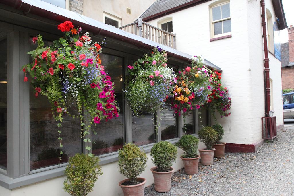 The Charlton Arms Bed & Breakfast Ludlow Exterior photo