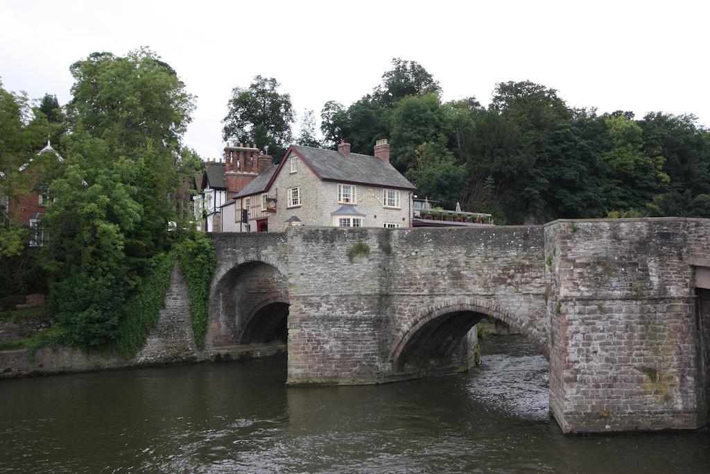 The Charlton Arms Bed & Breakfast Ludlow Exterior photo